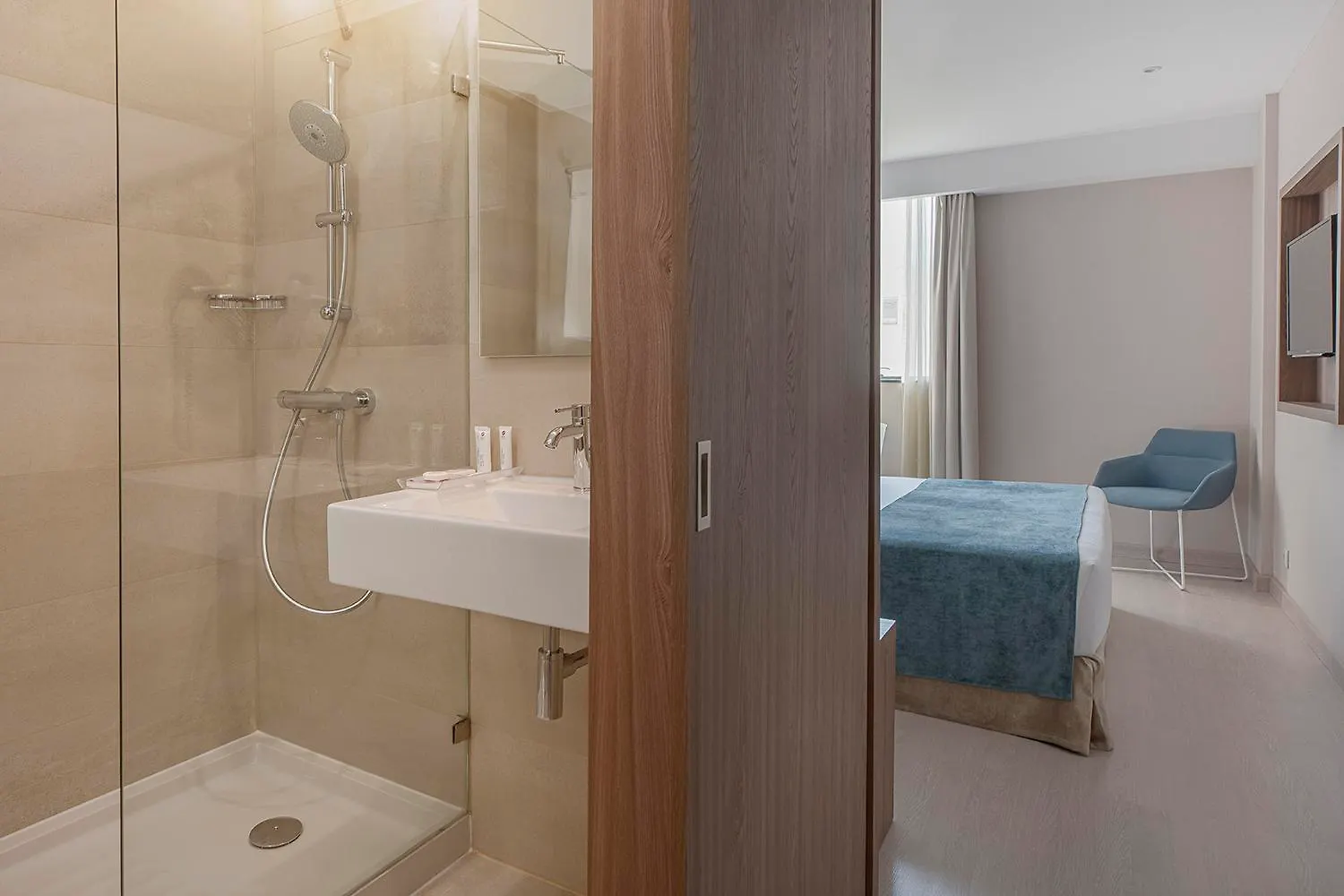 ***  Exe Saldanha Otel Lisboa Portekiz